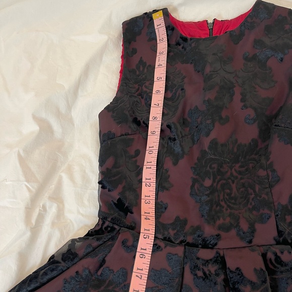 Cute skater style party dress - Picture 6 of 11